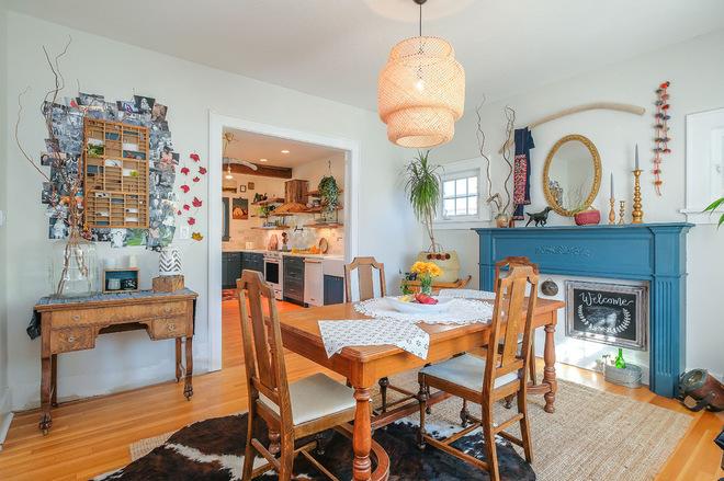 The Polite House To Hosting Guests